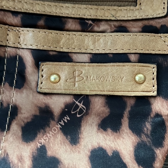 B. Makowksy Crossbody Handbag - Picture 7 of 9